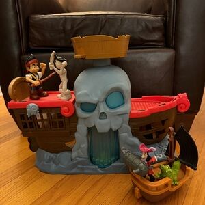 Jake And The Neverland Pirates Shipwreck Falls Boat and Hook Battleboat